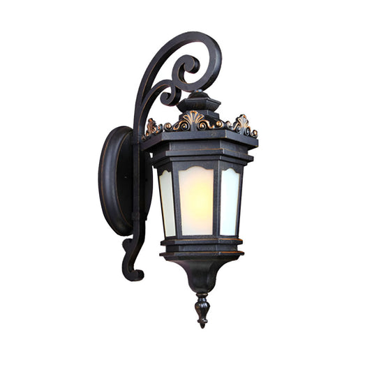 62cm Vintage Lantern Wall Light Elegant Aluminum & Glass Design