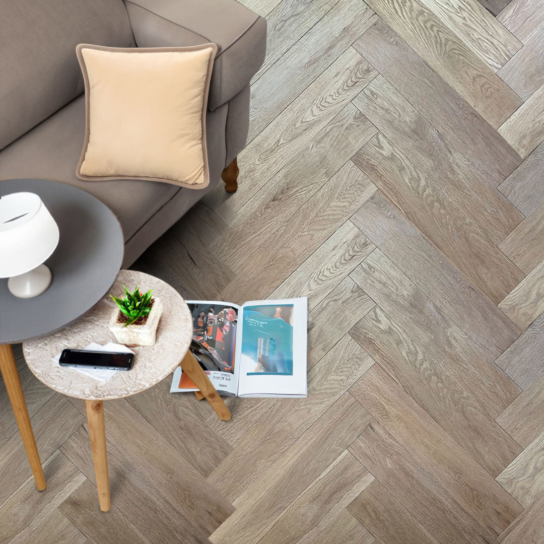 Solid Oak Herringbone Parquet